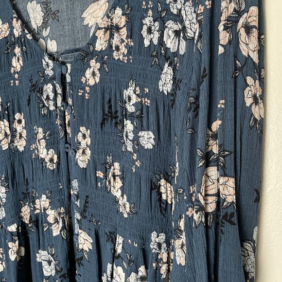 Torrid Crinkle Gauze Smocked Button Front Top 2X Floral Blue Fairy Cottagecore - Picture 4 of 13